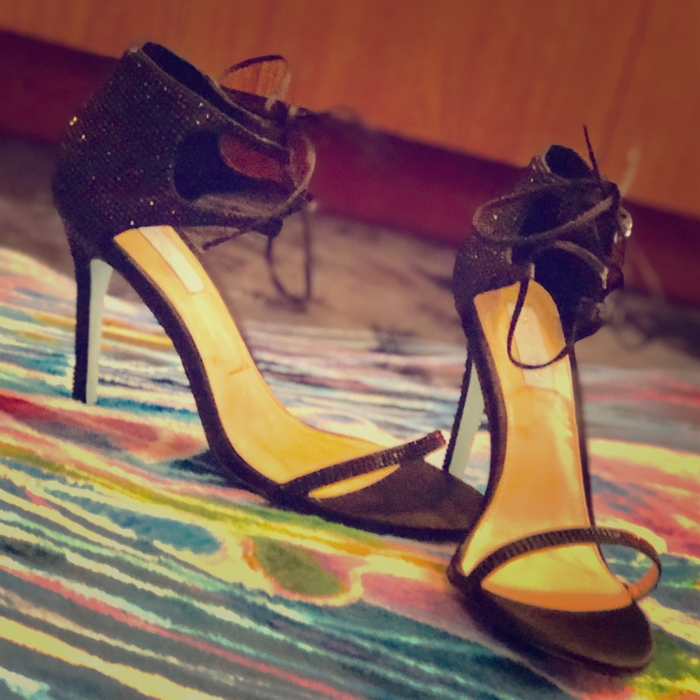 Blue by Betsey Johnson 9.5 black sparkle 👠